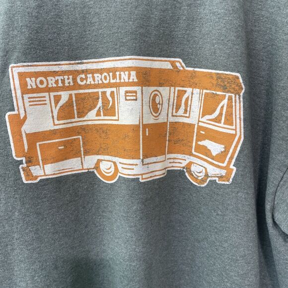 Gildan Large Graphic Tea North Carolina - Picture 2 of 4